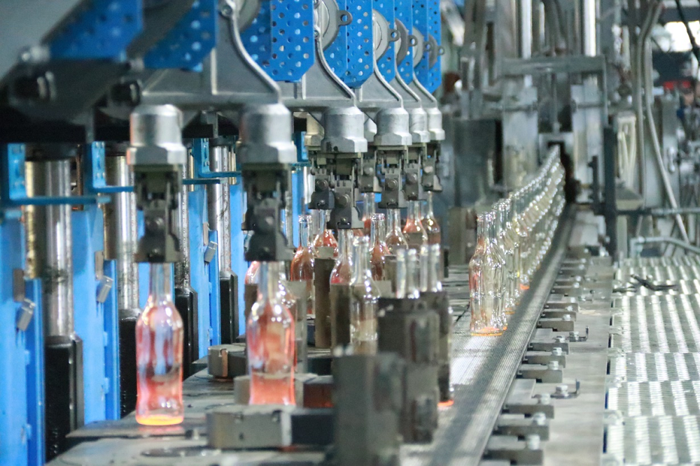 喜報!四川天馬玻璃有限公司再次被認定為國家級高新技術企業(圖3) 喜報!四川天馬玻璃有限公司再次被認定為國家級高新技術企業(圖3)